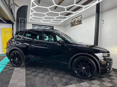 Volkswagen Tiguan 2.0 Tiguan R-Line TDI Semi-Auto 5dr 6