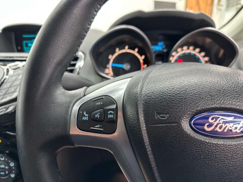 Ford Fiesta 1.0 Fiesta Zetec 5dr 17
