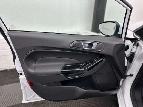 Ford Fiesta 1.0 Fiesta Zetec 5dr 28
