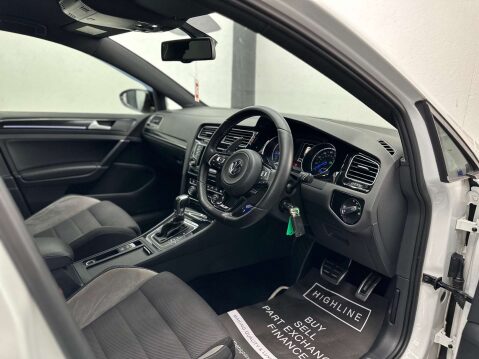 Volkswagen Golf 2.0 Golf R DSG 4WD 5dr 19