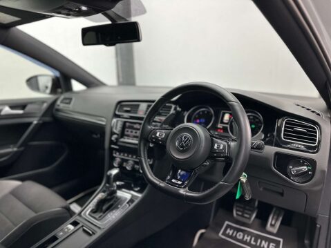 Volkswagen Golf 2.0 Golf R DSG 4WD 5dr 20