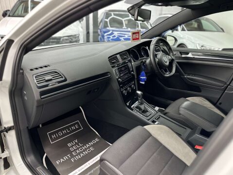 Volkswagen Golf 2.0 Golf R DSG 4WD 5dr 40