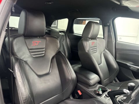 Ford Focus 2.0 Focus ST-3 T 5dr 15