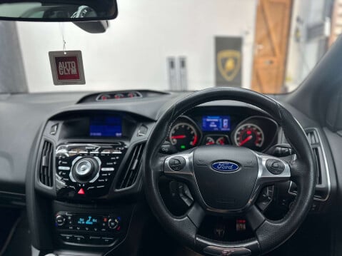 Ford Focus 2.0 Focus ST-3 T 5dr 17