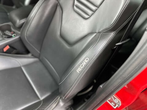 Ford Focus 2.0 Focus ST-3 T 5dr 39