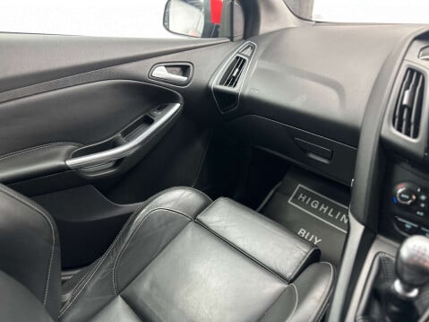 Ford Focus 2.0 Focus ST-3 T 5dr 35