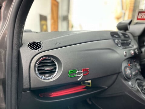 Abarth 595 1.4 595 Competizione 3dr 27