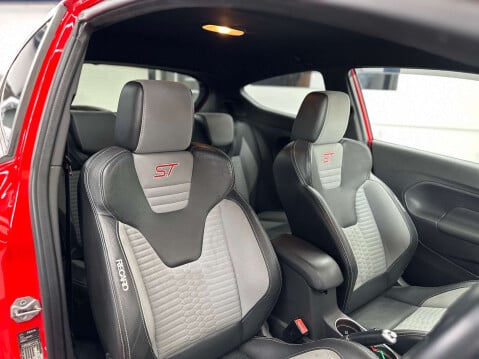 Ford Fiesta 1.6 Fiesta ST-2 T 3dr 15