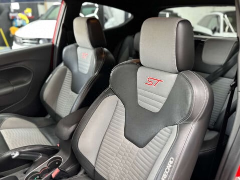 Ford Fiesta 1.6 Fiesta ST-2 T 3dr 32