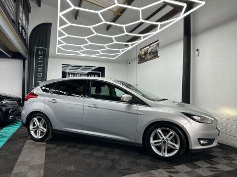 Ford Focus 1.5 Focus Zetec TDCI 5dr 4