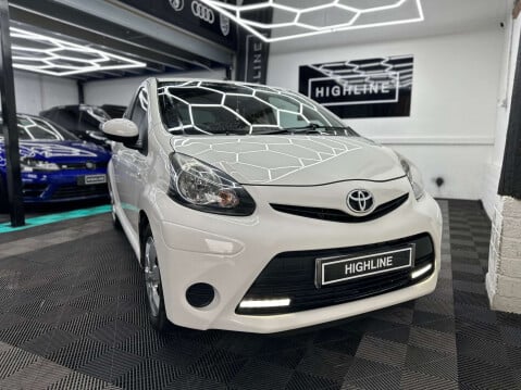 Toyota Aygo 1.0 Aygo Move with Style VVT-i 5dr 11