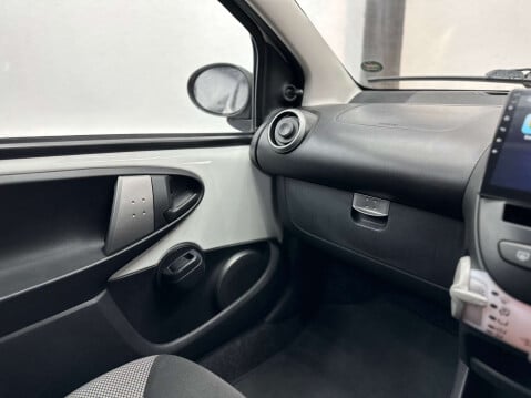 Toyota Aygo 1.0 Aygo Move with Style VVT-i 5dr 22