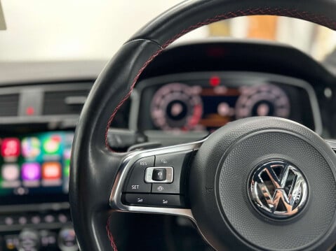 Volkswagen Golf 2.0 Golf GTi Performance TSi Semi-Auto 5dr 31