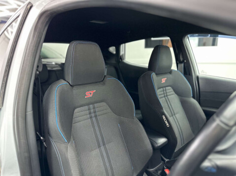 Ford Fiesta 1.5 Fiesta ST-2 T 5dr 27