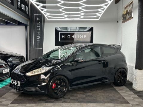 Ford Fiesta 1.6 Fiesta ST-3 T 3dr 6