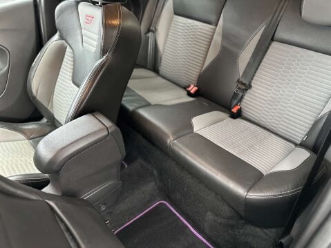 Ford Fiesta 1.6 Fiesta ST-3 T 3dr 42