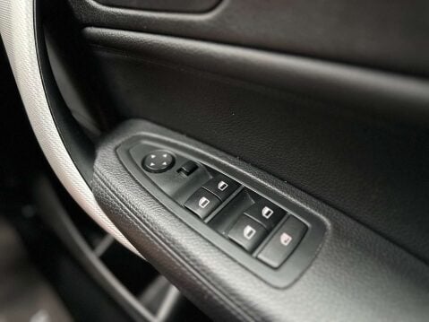 BMW 1 Series 3.0 M135i Auto 5dr 33