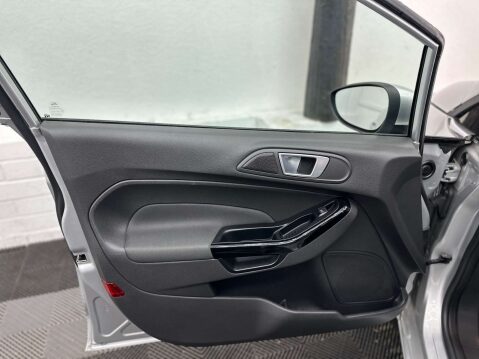 Ford Fiesta 1.0 Fiesta Zetec 5dr 27