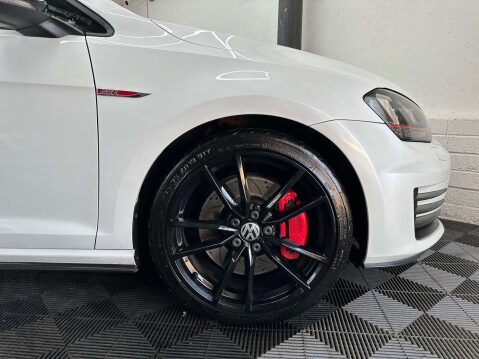 Volkswagen Golf 2.0 Golf GTi Performance Semi-Auto 5dr 19