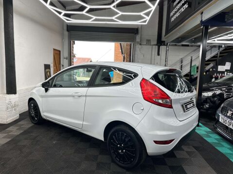 Ford Fiesta 1.2 Fiesta Edge 60 3dr 8