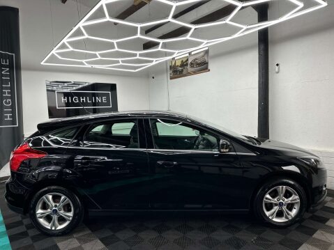 Ford Focus 1.6 Focus Zetec 105 5dr 5