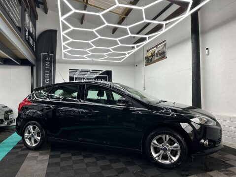 Ford Focus 1.6 Focus Zetec 105 5dr 4