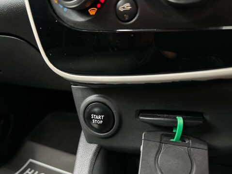 Renault Clio 1.1 Clio Dynamique Nav 16v 5dr 30