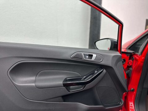 Ford Fiesta 1.0 Fiesta Zetec S Red Edition 3dr 31