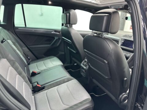 Volkswagen Tiguan 1.5 Tiguan R-Line TSi Evo Semi-Auto 5dr 37