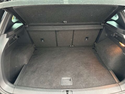 Volkswagen Tiguan 1.5 Tiguan R-Line TSi Evo Semi-Auto 5dr 46