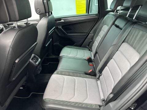 Volkswagen Tiguan 1.5 Tiguan R-Line TSi Evo Semi-Auto 5dr 44