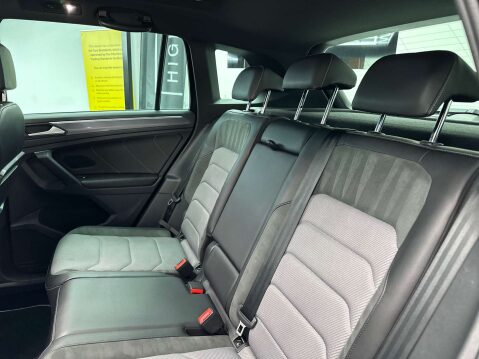 Volkswagen Tiguan 1.5 Tiguan R-Line TSi Evo Semi-Auto 5dr 43