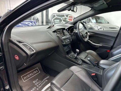 Ford Focus 2.0 Focus ST-3 T 5dr 34