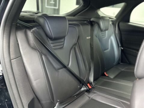 Ford Focus 2.0 Focus ST-3 T 5dr 38