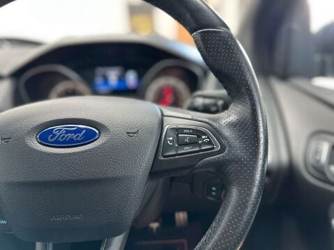 Ford Focus 2.0 Focus ST-3 T 5dr 19