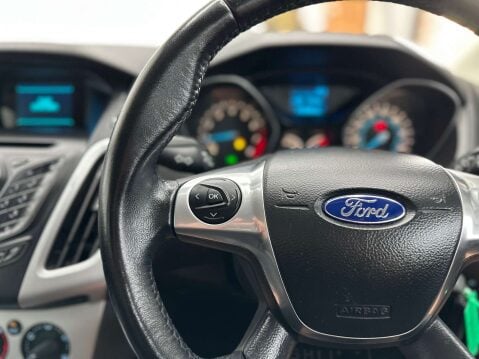 Ford Focus 1.6 Focus Zetec 105 5dr 14