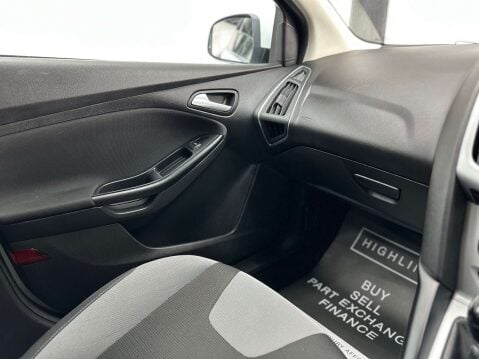 Ford Focus 1.6 Focus Zetec 105 5dr 24