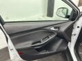 Ford Focus 1.6 Focus Zetec 105 5dr 27