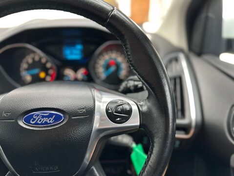 Ford Focus 1.6 Focus Zetec 105 5dr 15