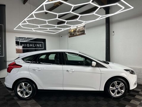 Ford Focus 1.6 Focus Zetec 105 5dr 4