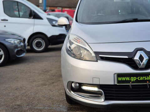 Renault Scenic 1.5 dCi Dynamique Nav Euro 6 (s/s) 5dr 31