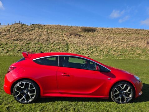 Vauxhall Astra GTC 2.0T VXR Euro 5 (s/s) 3dr 4