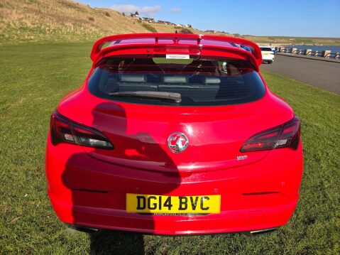 Vauxhall Astra GTC 2.0T VXR Euro 5 (s/s) 3dr 8