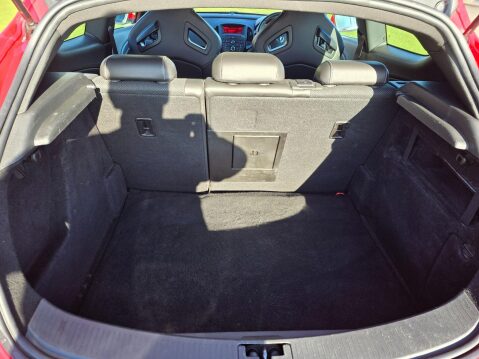 Vauxhall Astra GTC 2.0T VXR Euro 5 (s/s) 3dr 28