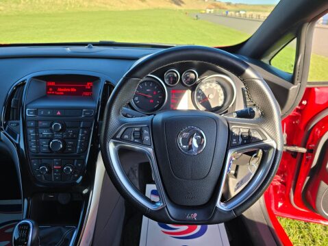 Vauxhall Astra GTC 2.0T VXR Euro 5 (s/s) 3dr 41