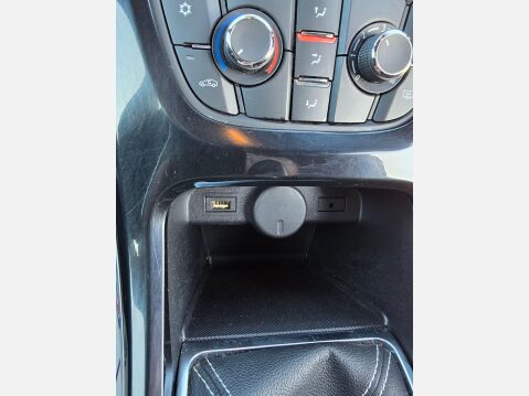Vauxhall Astra GTC 2.0T VXR Euro 5 (s/s) 3dr 48