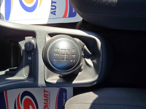 Volkswagen Up 1.0 Take up! Euro 6 3dr 28