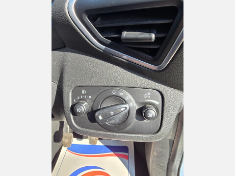 Ford Kuga 2.0 TDCi Titanium 2WD Euro 5 5dr 26