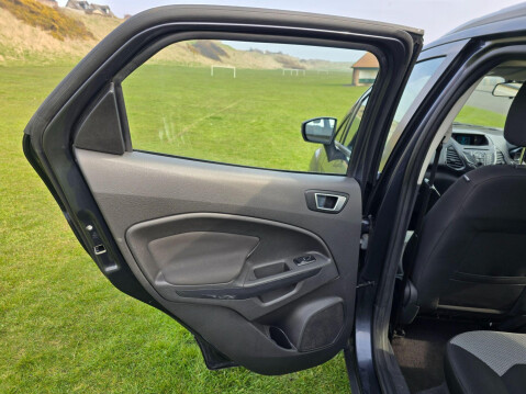 Ford Ecosport 1.5 Titanium 2WD Euro 5 5dr 29