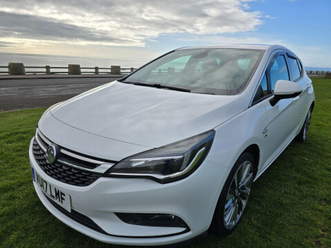 Vauxhall Astra 1.4i Turbo Elite Nav Euro 6 5dr 4